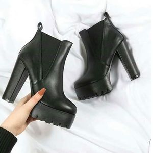 Public Desire 🖤 ‘Hallie’ Boots